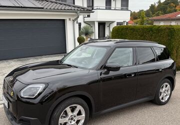 Mini Countryman SE (Cooper) 18.500 km 36.990 &euro; Dingolfing 84130