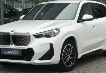 BMW iX1 8.485 km 47.250 &euro; Vaihingen / Enz 71665