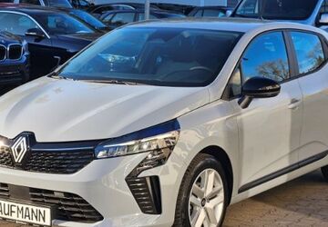 Renault Clio 13.500 km 18.890 &euro; Berlin 12247