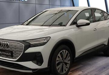 Audi Q4 e-tron 18.770 km 41.980 &euro; Cloppenburg 49661