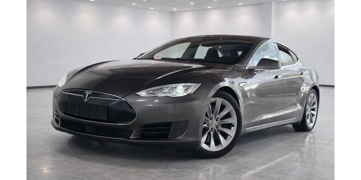 Tesla Model S 181.500 km 17.360 &euro; Gießen 35396