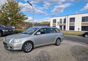 Toyota Avensis 219.500 km 2.000 &euro; Achim 28832