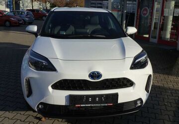 Toyota Yaris Cross 17.800 km 25.499 &euro; Ettlingen-Bruchhausen 76275