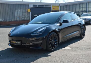 Tesla Model 3 85.700 km 28.900 &euro; Nürnberg 90469