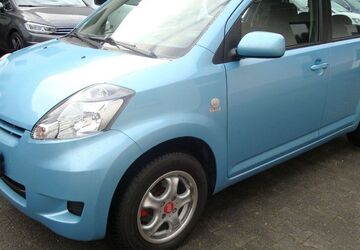 Daihatsu Sirion 49.600 km 7.499 &euro; Lorsch 64653