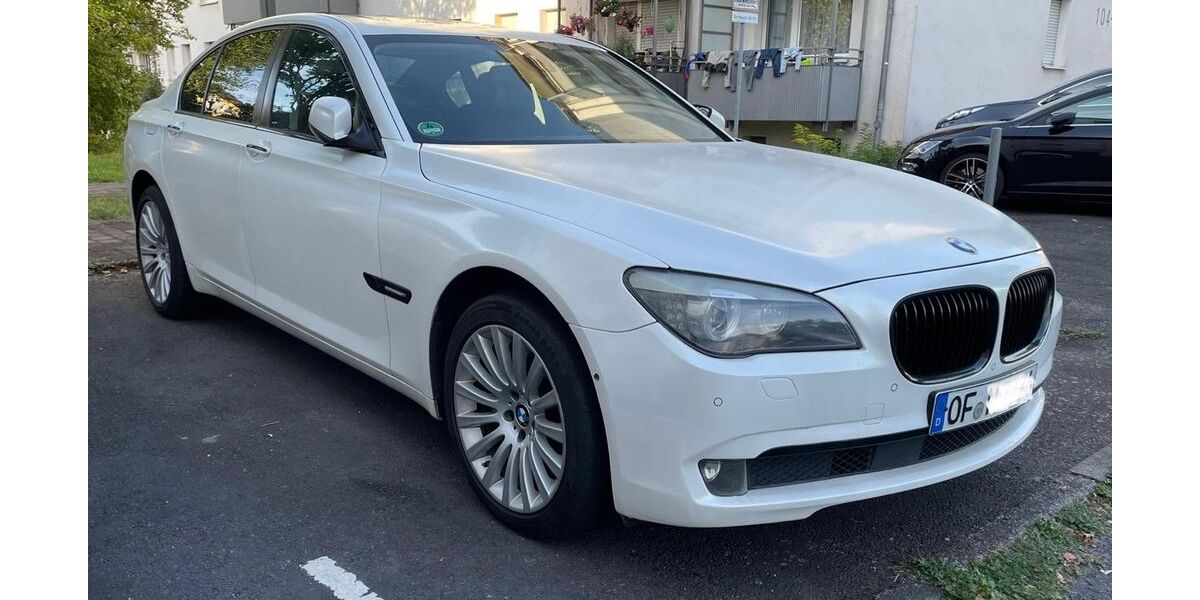 BMW 730 329.000 km 5.900 &euro; Offenbach am Main 63069