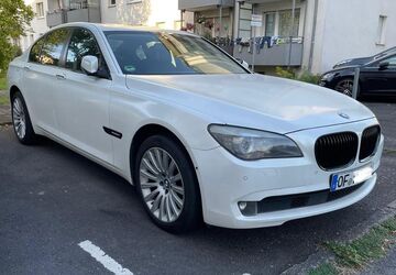 BMW 730 329.000 km 6.900 &euro; Offenbach am Main 63069