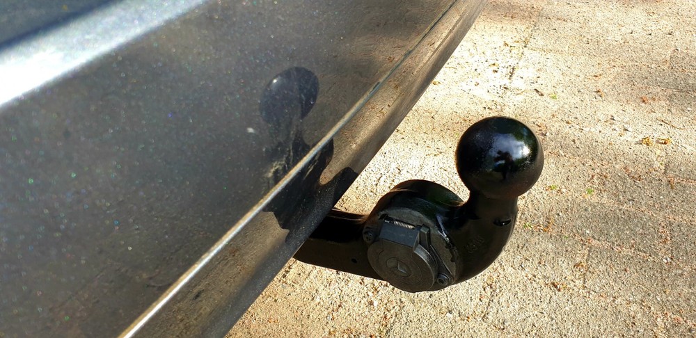 Mercedes-Benz E-Klasse 267.000 km 9.900 &euro; Hamburg 20038