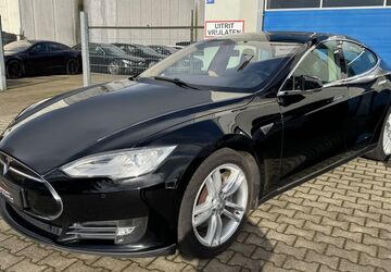 Tesla Model S 409.000 km 11.950 &euro; Losser 