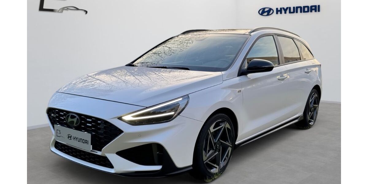 Hyundai i30 16.082 km 27.990 &euro; Contwig 66497