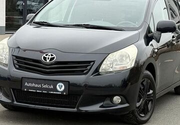 Toyota Verso 196.000 km 5.990 &euro; Fürth (bei Nürnberg) 90768