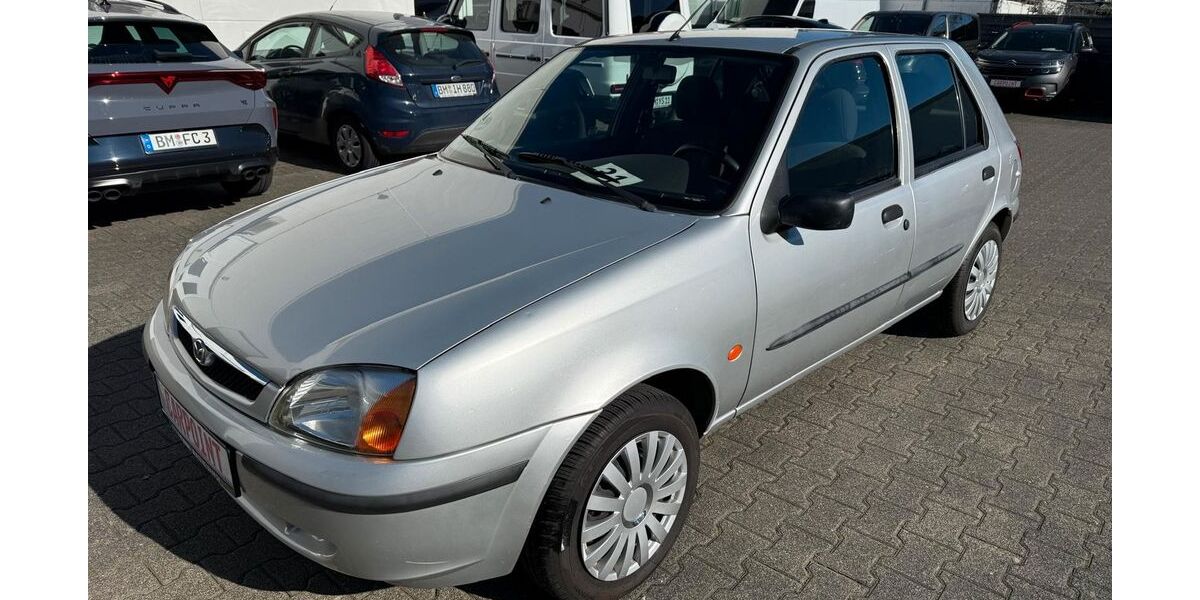 Mazda 121 42.000 km 2.650 &euro; Brühl 50321