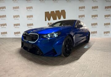 BMW M5 4.600 km 122.999 &euro; Münsing 82541