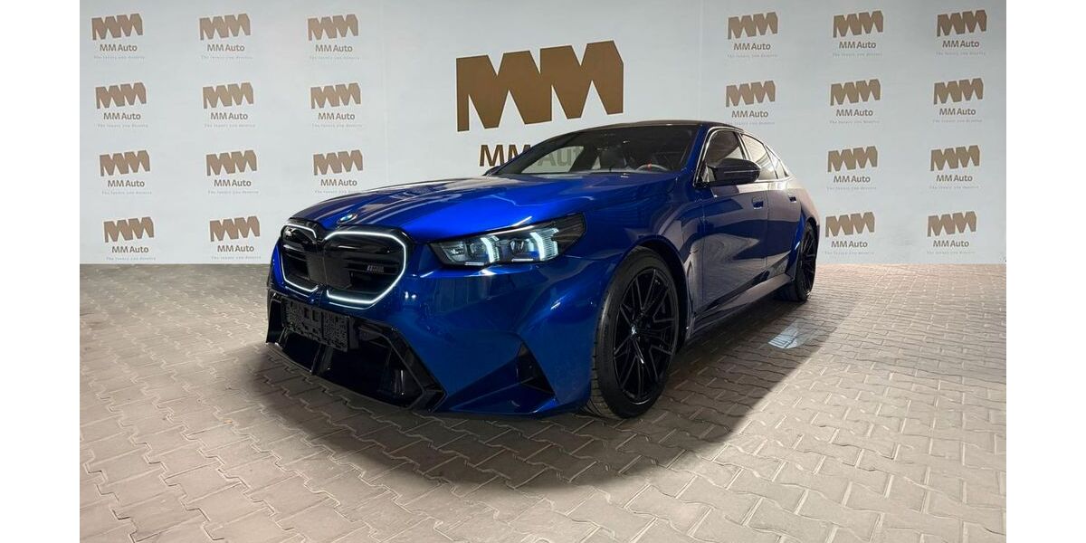 BMW M5 4.600 km 122.999 &euro; Münsing 82541