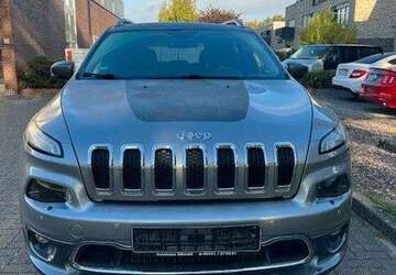 Jeep Cherokee 83.538 km 12.490 &euro; Diepholz 49356
