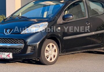 Peugeot 107 128.000 km 3.299 &euro; Mülheim an der Ruhr 45475