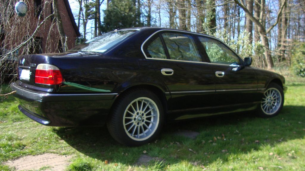 BMW 750 257.900 km 9.300 &euro; Vierden 27419