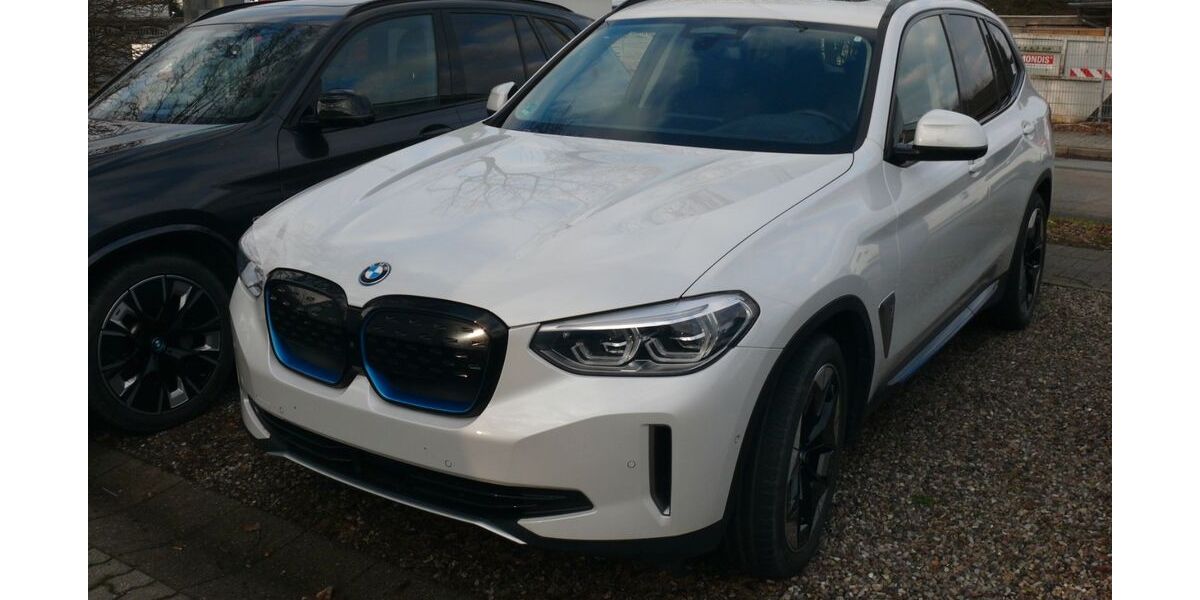 BMW iX3 33.100 km 31.990 &euro; Handewitt 24976
