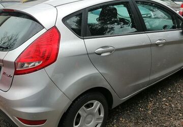 Ford Fiesta 125.000 km 2.950 &euro; Schönefeld OT-Waltersdorf 12529
