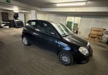 Lancia Ypsilon 53.000 km 3.399 &euro; Kornwestheim 70806