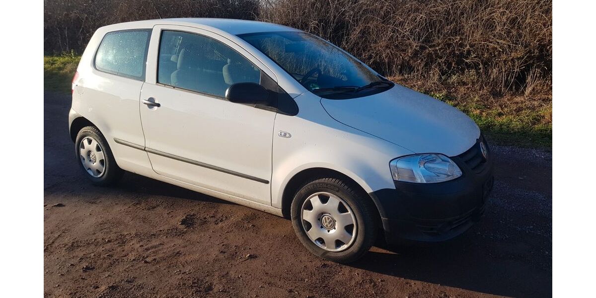 VW Fox 107.000 km 1.450 &euro; halle/saale 06126