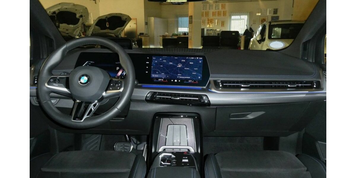 BMW 216 Active Tourer i M Sport 360°,HUD,Driv.Plus 5.800 km 28.590 &euro; Landshut 84030