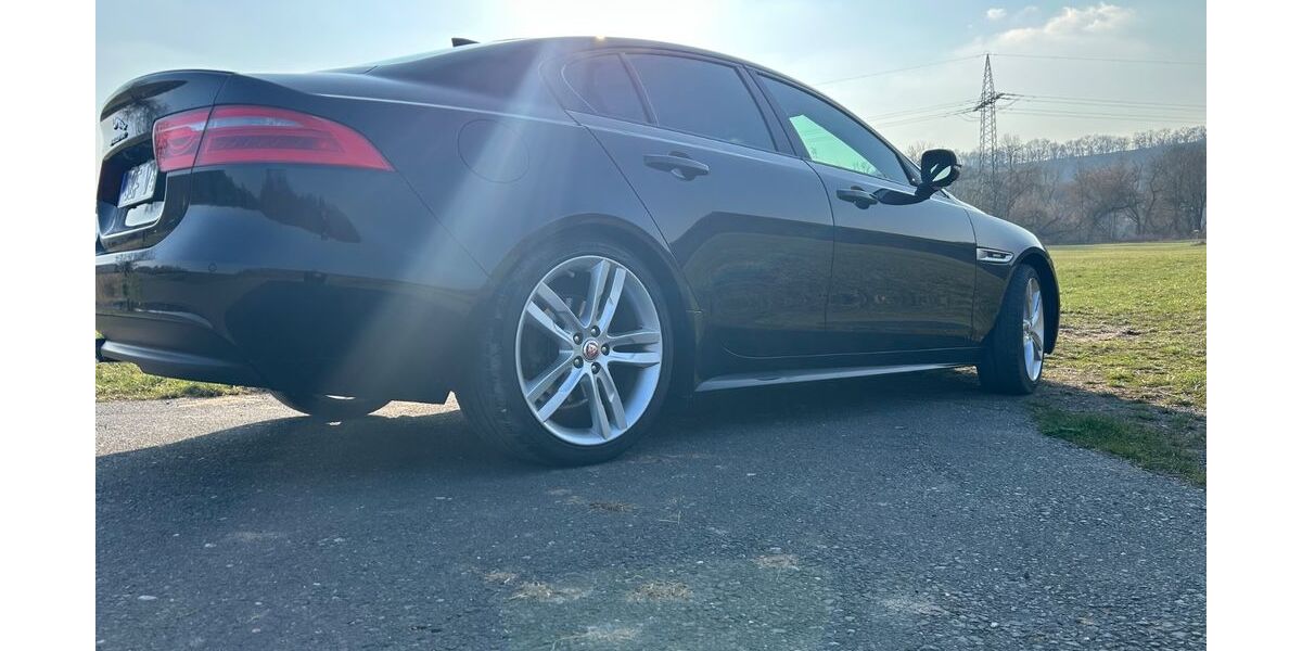 Jaguar XE 116.000 km 16.999 &euro; Uhlstädt-Kirchhasel 07407