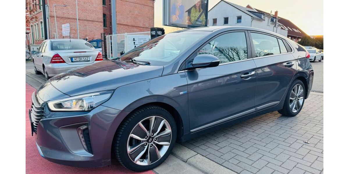 Hyundai IONIQ 215.000 km 10.900 &euro; Hannover 30455