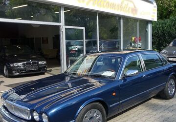Jaguar Daimler 100.900 km 9.999 &euro; Zwickau 08056