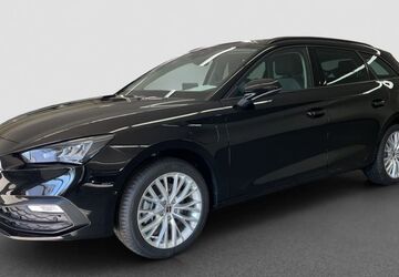Seat Leon 9.900 km 32.950 &euro; Ingolstadt 85053