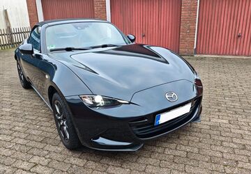 Mazda MX-5 114.000 km 15.900 &euro; Oberhausen 46149