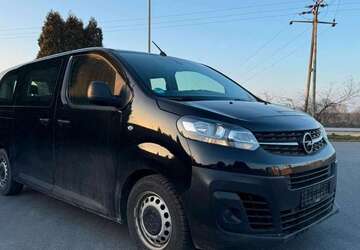 Opel Vivaro 119.000 km 21.990 &euro; Dinslaken 46535