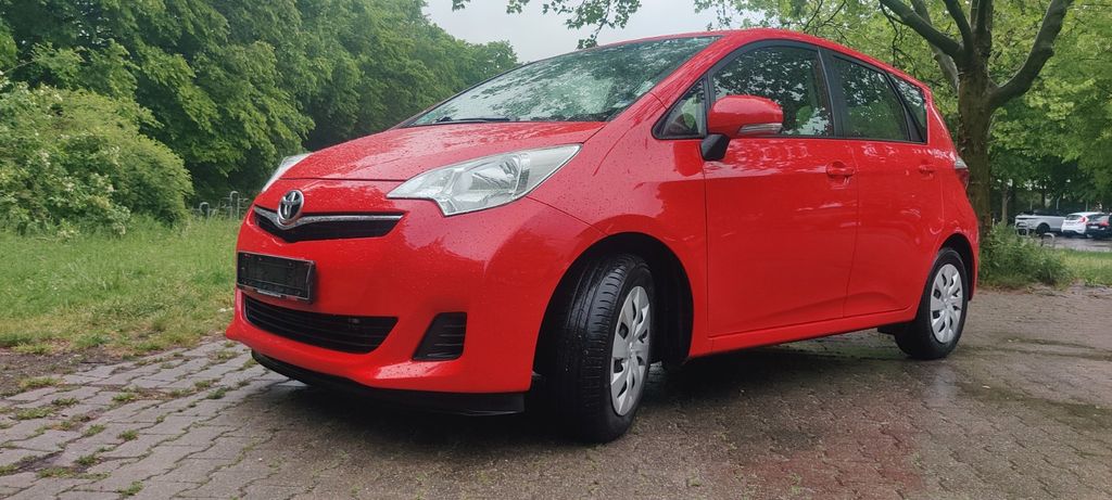 Toyota Verso-S 141.500 km 5.900 &euro; Dußlingen 72144