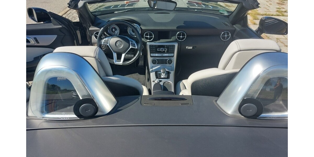 Mercedes-Benz SLK 69.000 km 23.500 &euro; München 80313