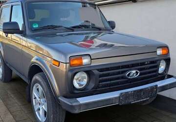 Lada Taiga 69.800 km 13.480 &euro; Barchfeld 36456