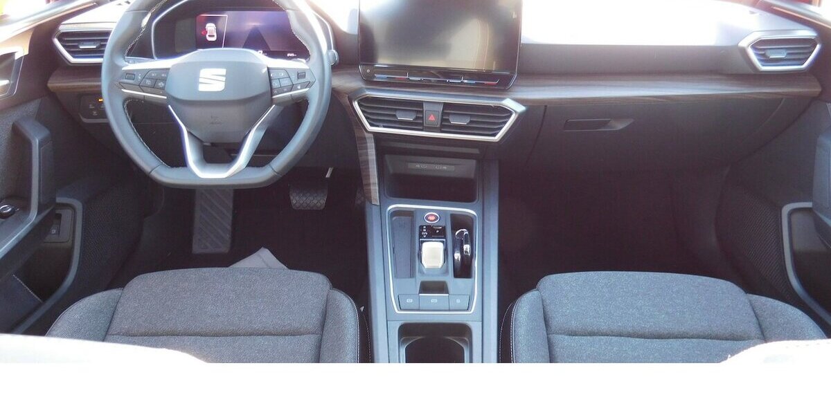 Seat Leon 1.4 Styl TSI Xxcellence DSG Hybrid/Benzin 27.500 km 19.990 &euro; Vordorf 38533