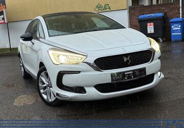 DS Automobiles DS5 121.593 km 11.990 &euro; Berlin - Pankow 13187
