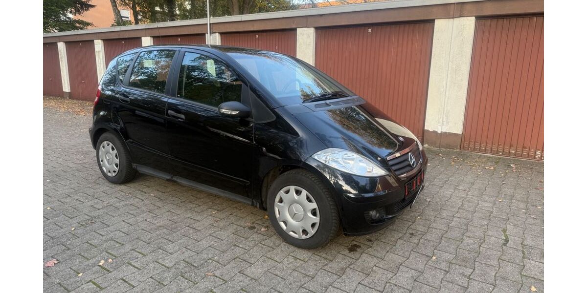 Mercedes-Benz A 180 215.400 km 1.100 &euro; Dortmund 44309