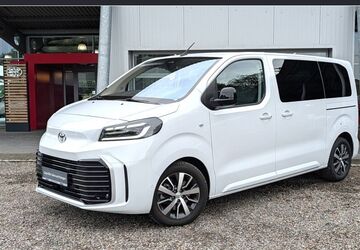 Toyota Proace (Verso) 5.000 km 39.990 &euro; Warmsen 31606