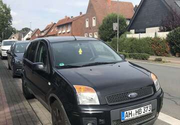 Ford Fusion 147.000 km 2.800 &euro; Greven 48268