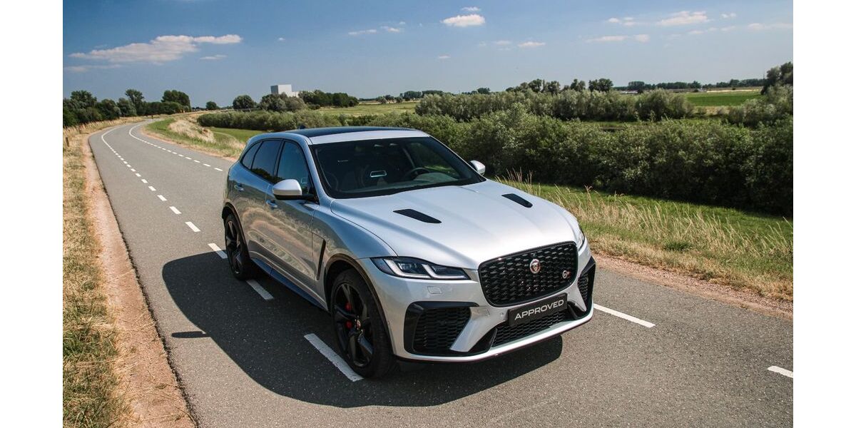 Jaguar F-Pace 23.280 km 97.500 &euro; Oosterhout (gld) 