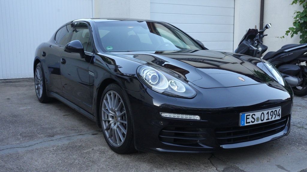 Porsche Panamera 220.000 km 29.900 &euro; Ostfildern 73760