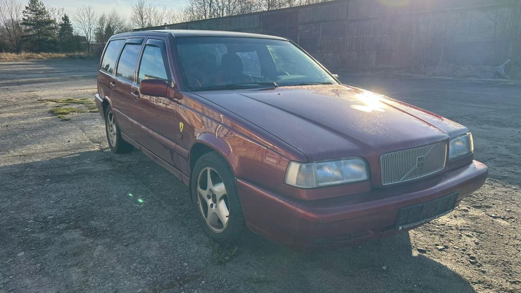 Volvo 850 387.000 km 999 &euro; Frankfurt 15236