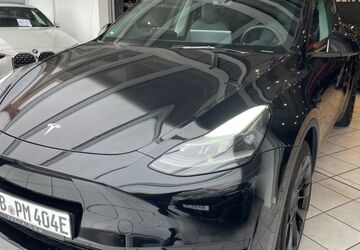 Tesla Model Y 43.000 km 33.499 &euro; Bremen 28201