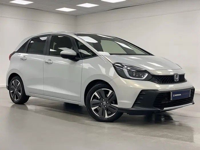 Honda Jazz 3.000 km 28.490 &euro; Hoppegarten OT Hönow 15366