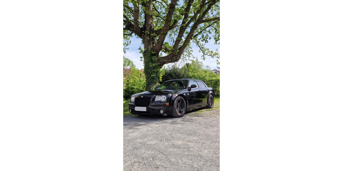 Chrysler 300C 290.000 km 4.550 &euro; Köln 50667
