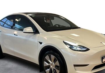 Tesla Model Y 54.765 km 32.000 &euro; Hennef 53773
