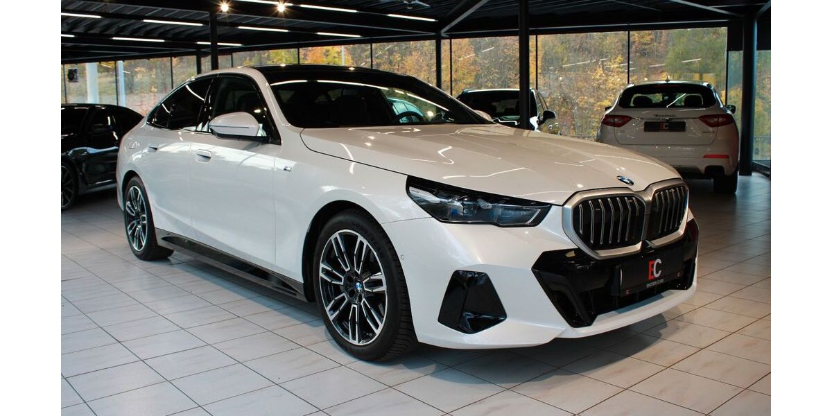 BMW 540 25.560 km 77.500 &euro; Prague 
