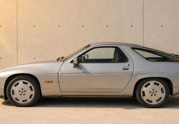 Porsche 928 161.000 km 24.500 &euro; Ingolstadt 85055