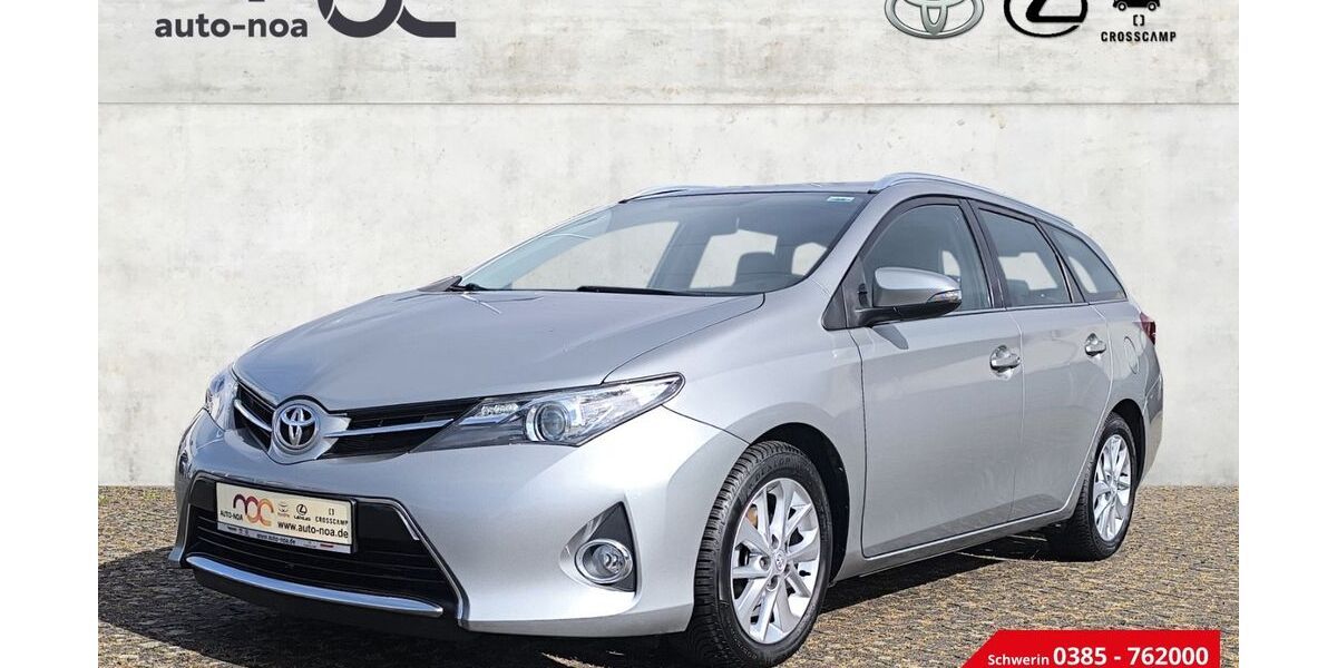 Toyota Auris 137.364 km 9.900 &euro; Schwerin 19057